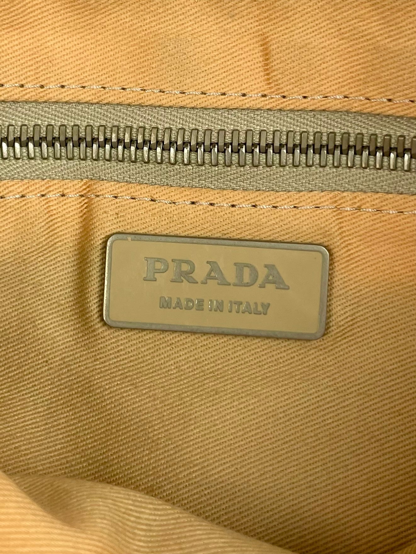 The Vintage Bag Prada Messenger