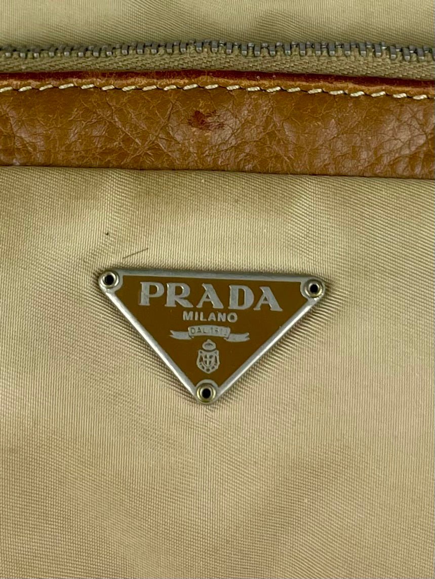 The Vintage Bag Prada Messenger