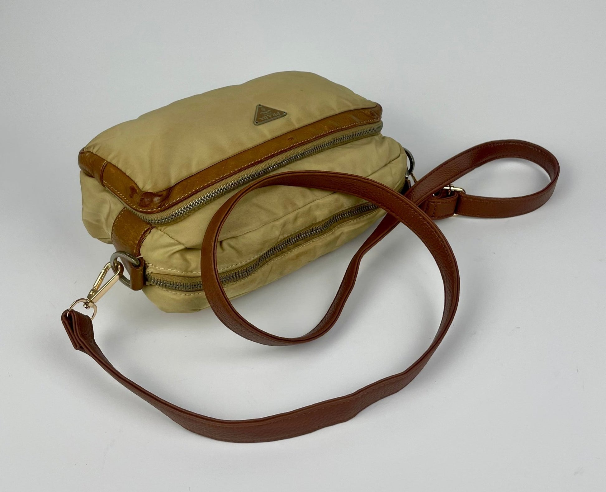 The Vintage Bag Prada Messenger