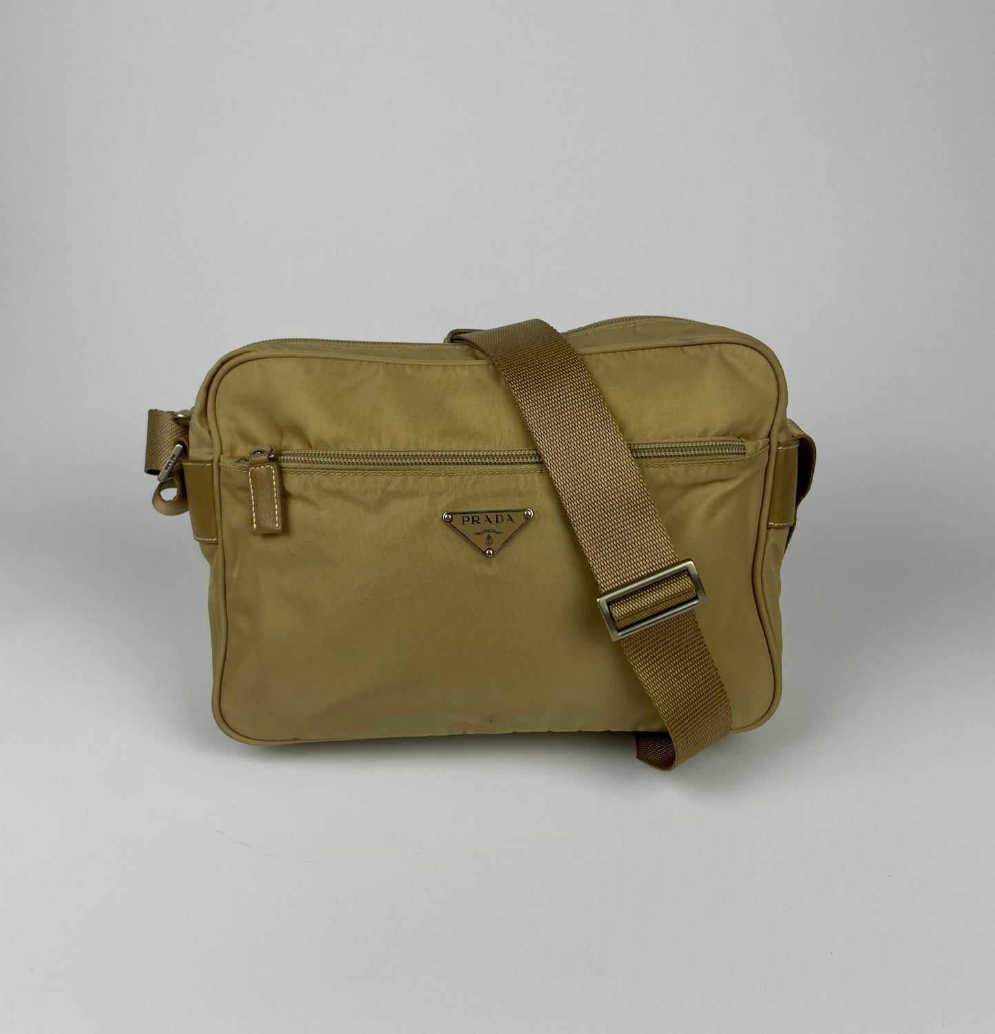 The Vintage Bag Prada Messenger
