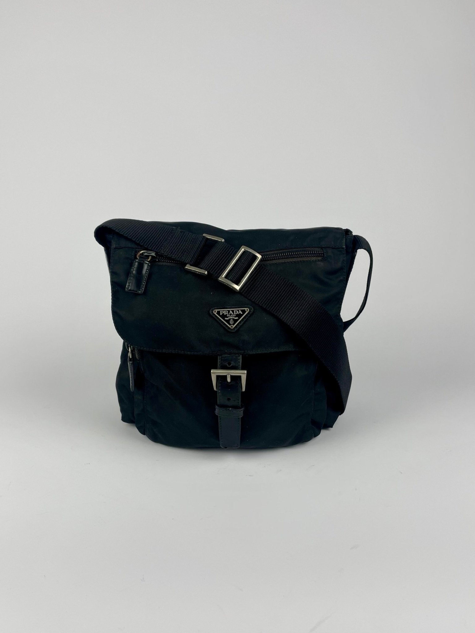 The Vintage Bag Prada Messenger
