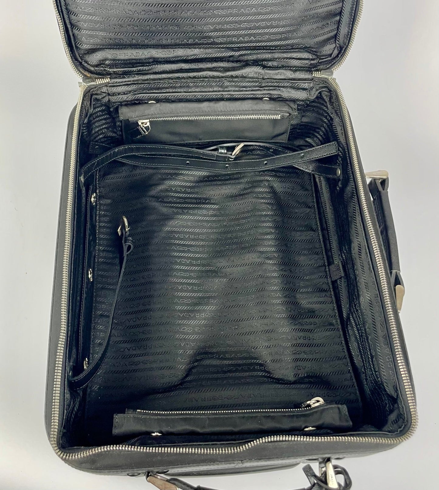 The Vintage Bag Prada Rullekuffert