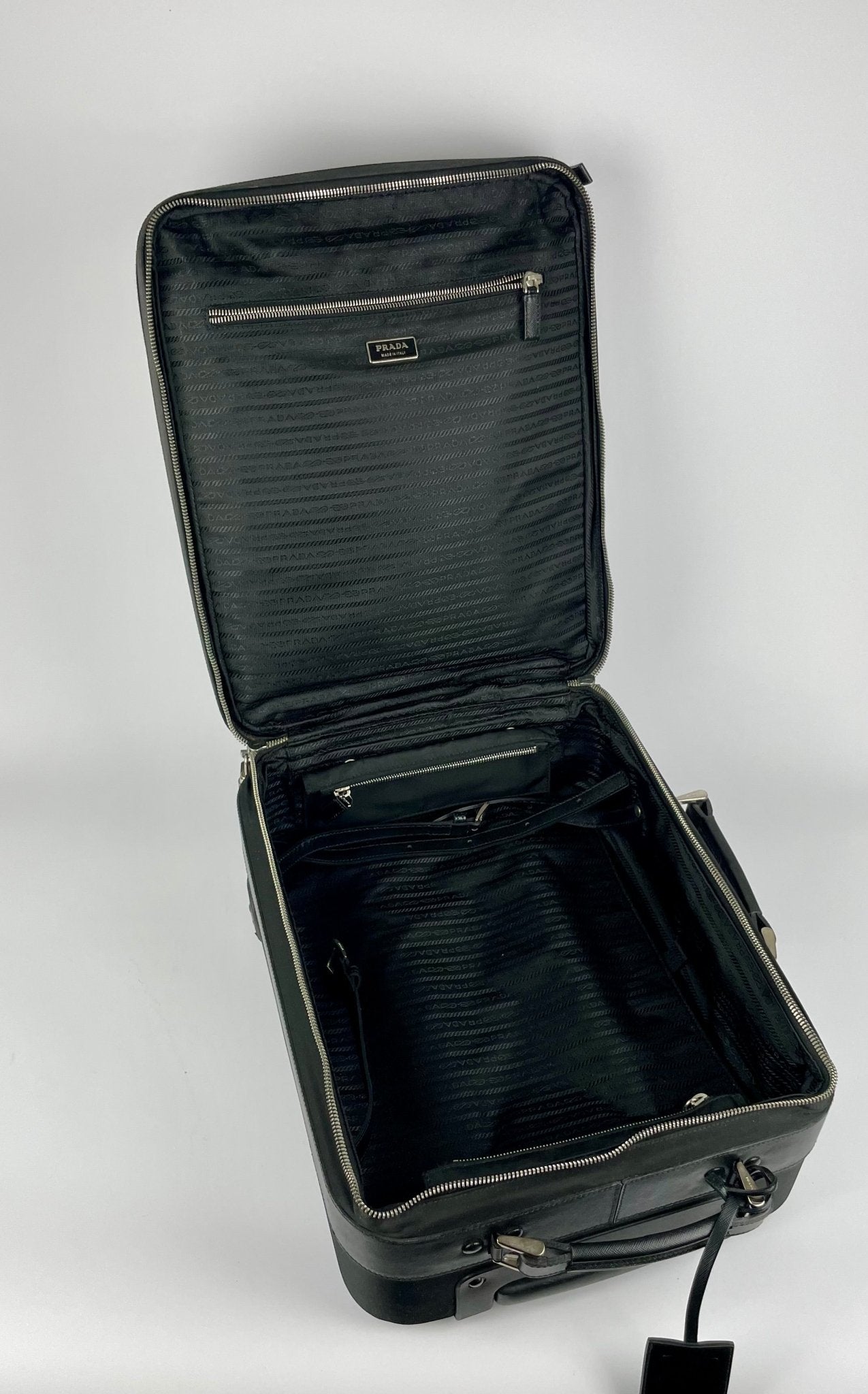 The Vintage Bag Prada Rullekuffert