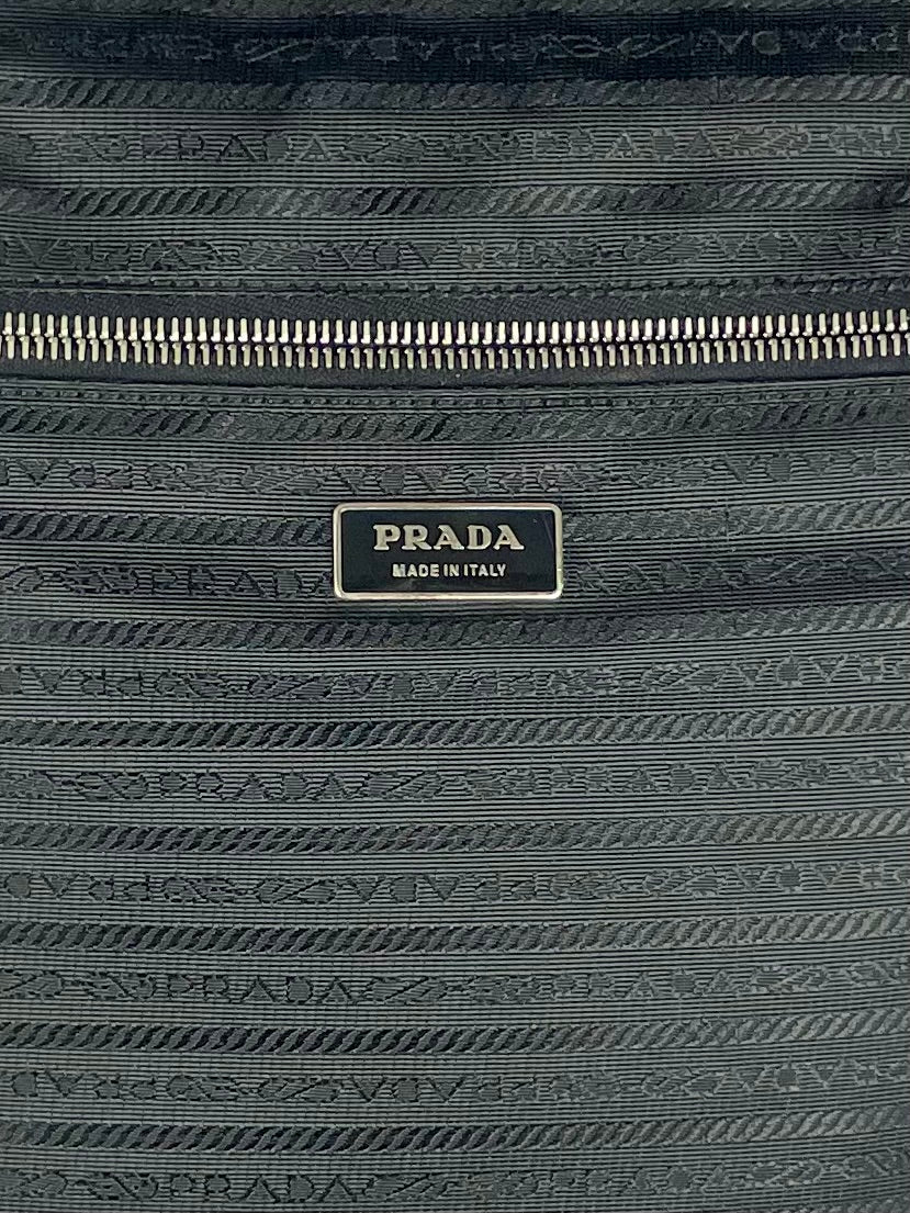 The Vintage Bag Prada Rullekuffert