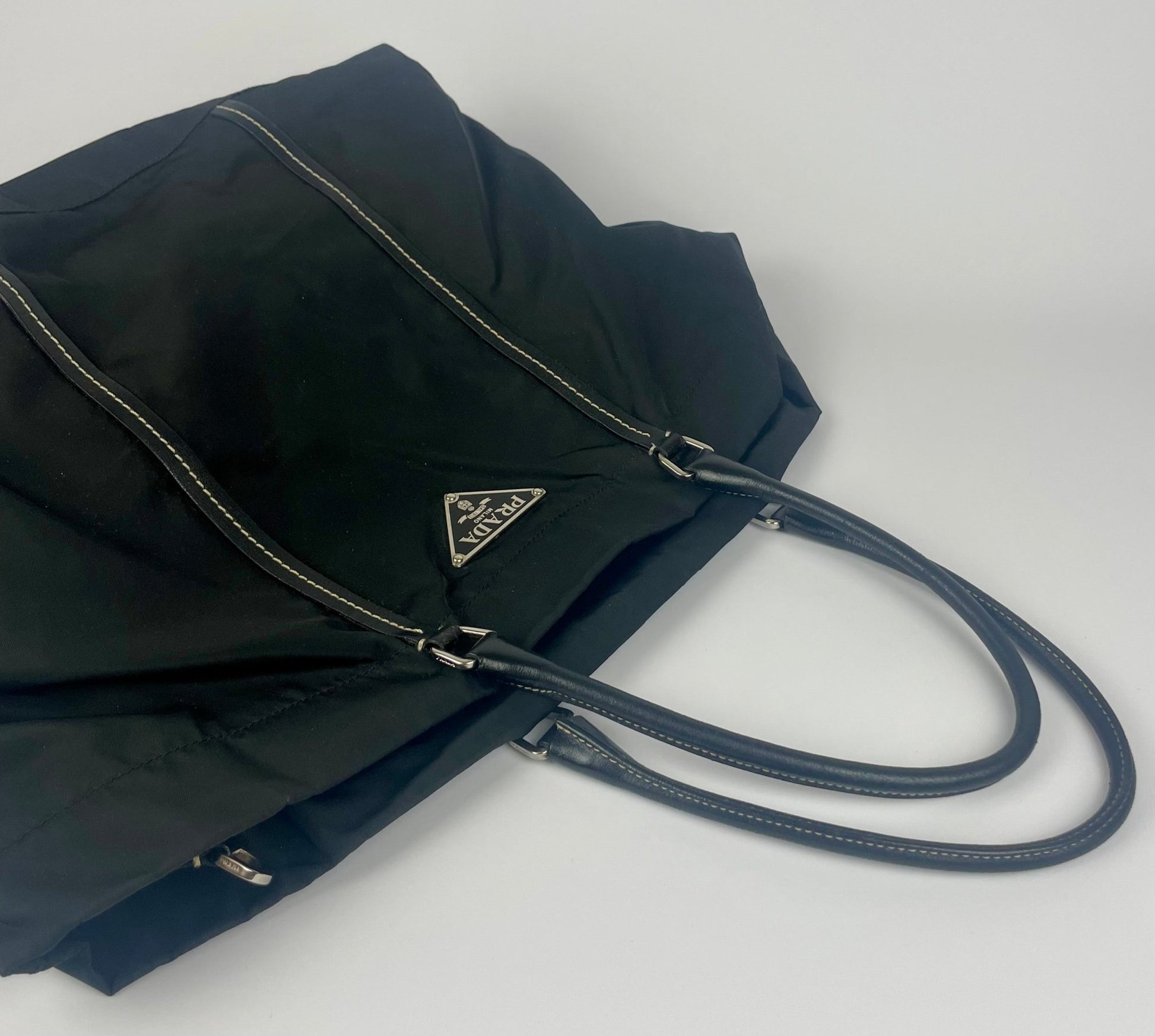 The Vintage Bag Prada Skuldertaske