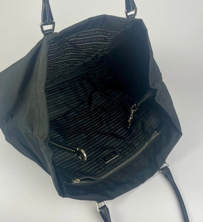 The Vintage Bag Prada Skuldertaske