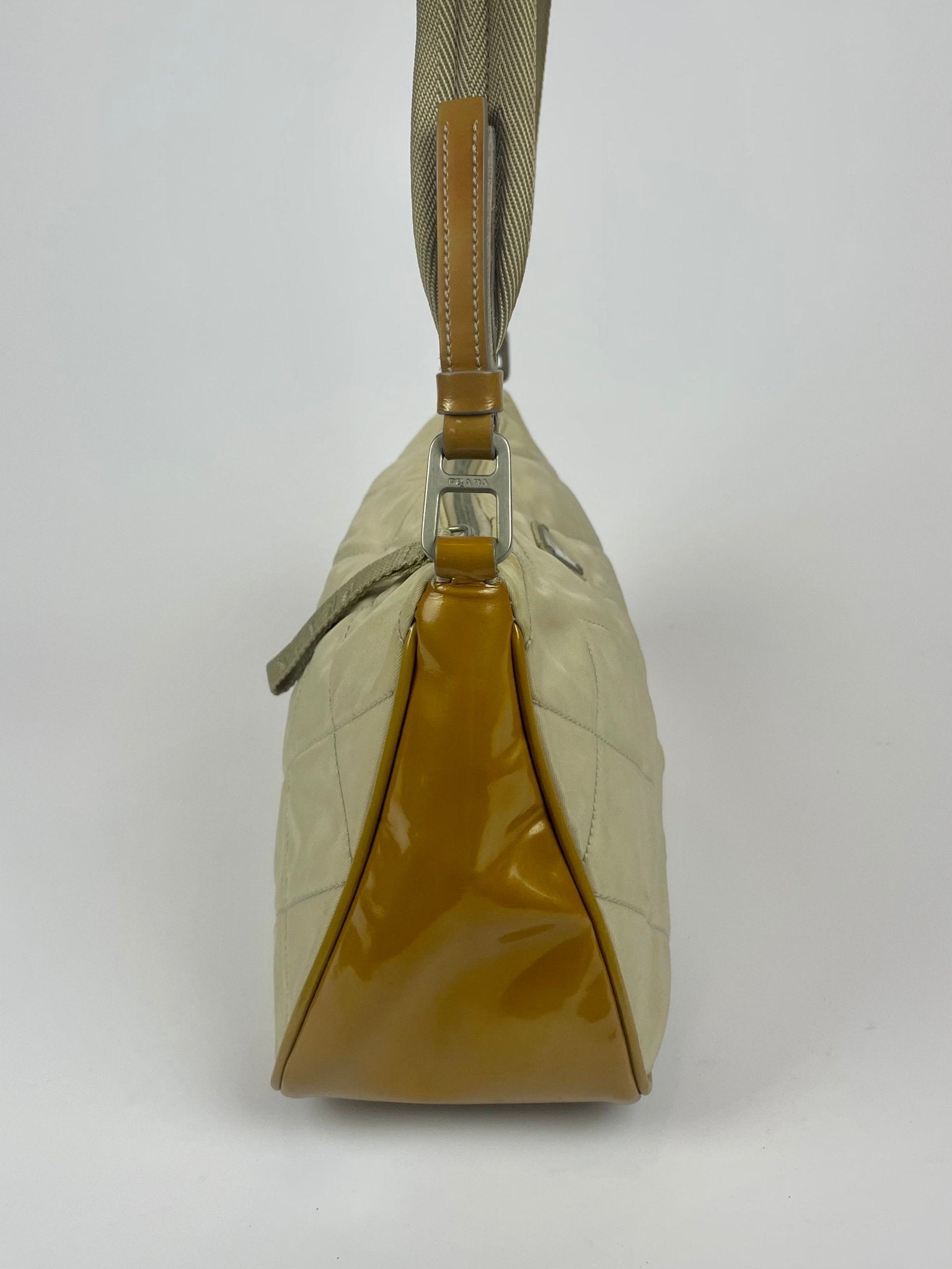 The Vintage Bag PRADA Skuldertaske