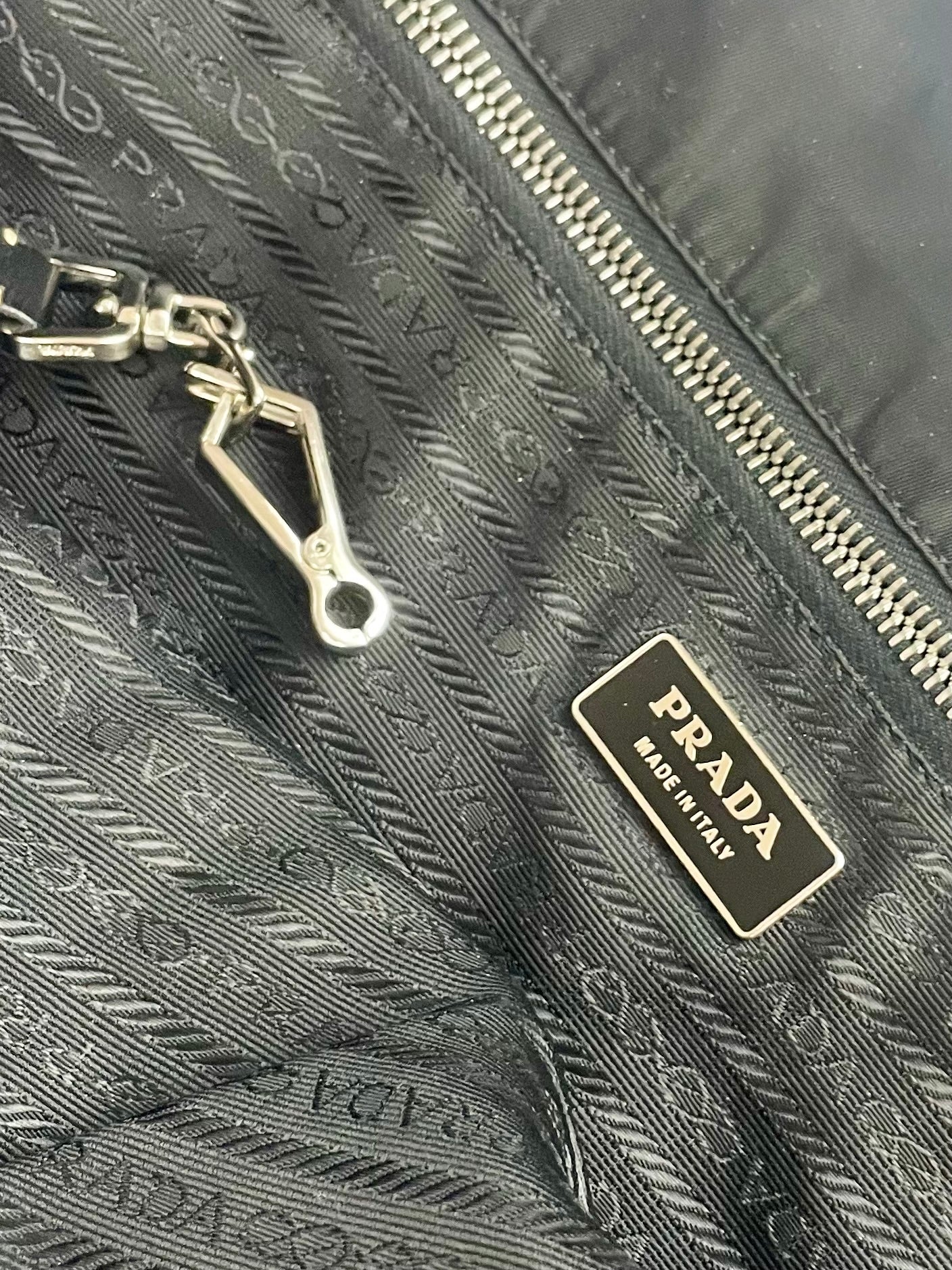 The Vintage Bag Prada Skuldertaske