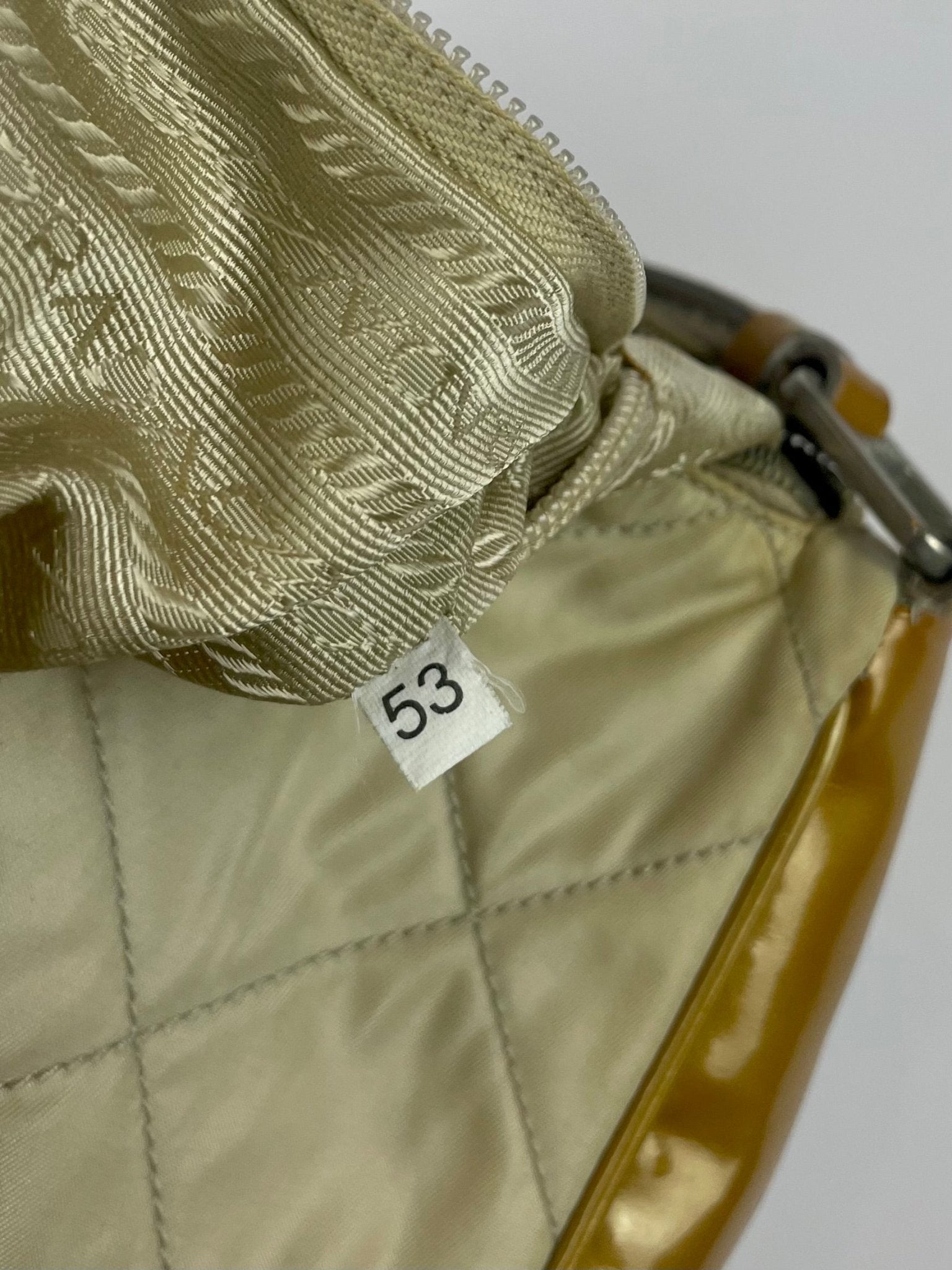 The Vintage Bag PRADA Skuldertaske