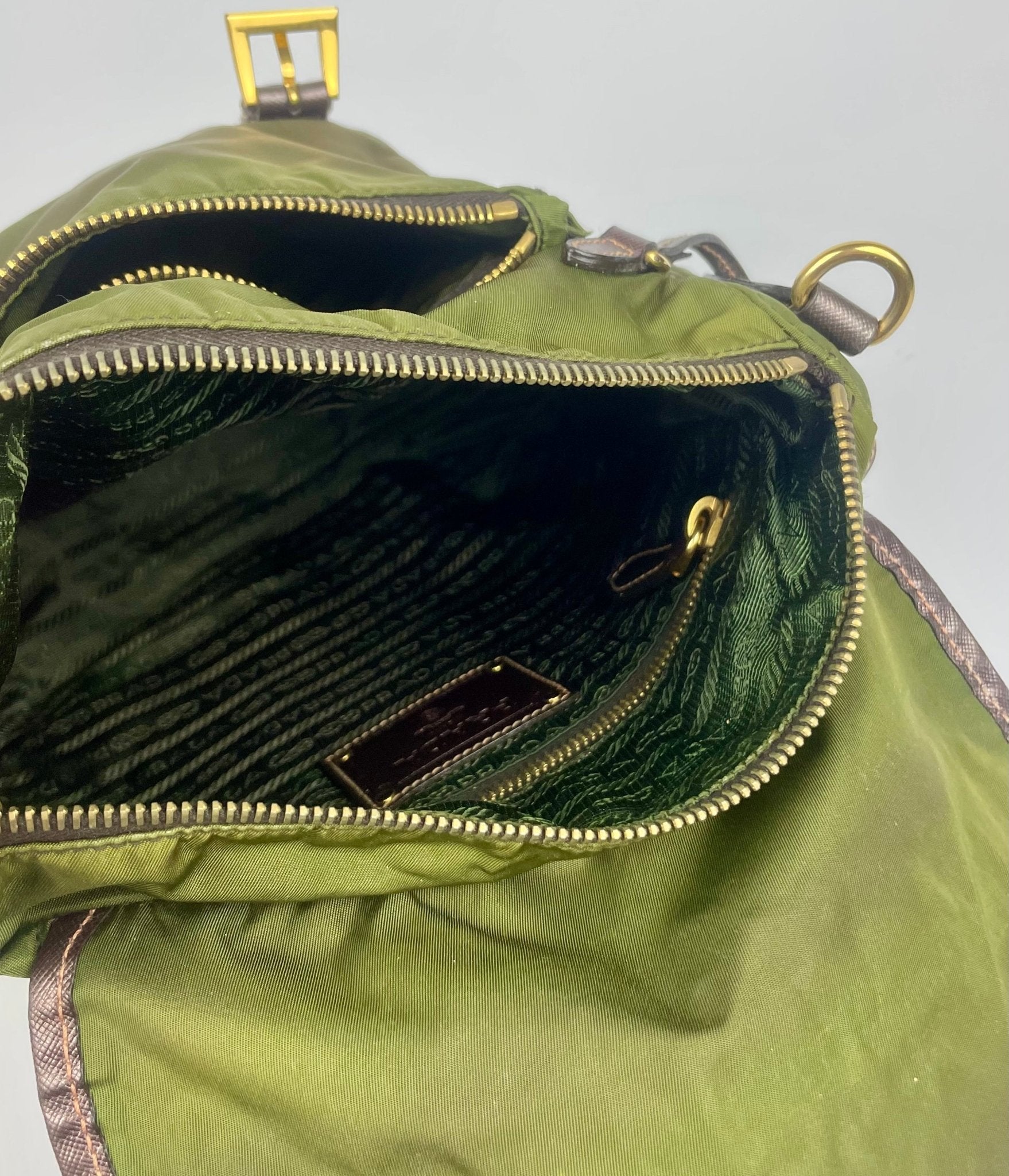 The Vintage Bag Prada Tessuto Messenger