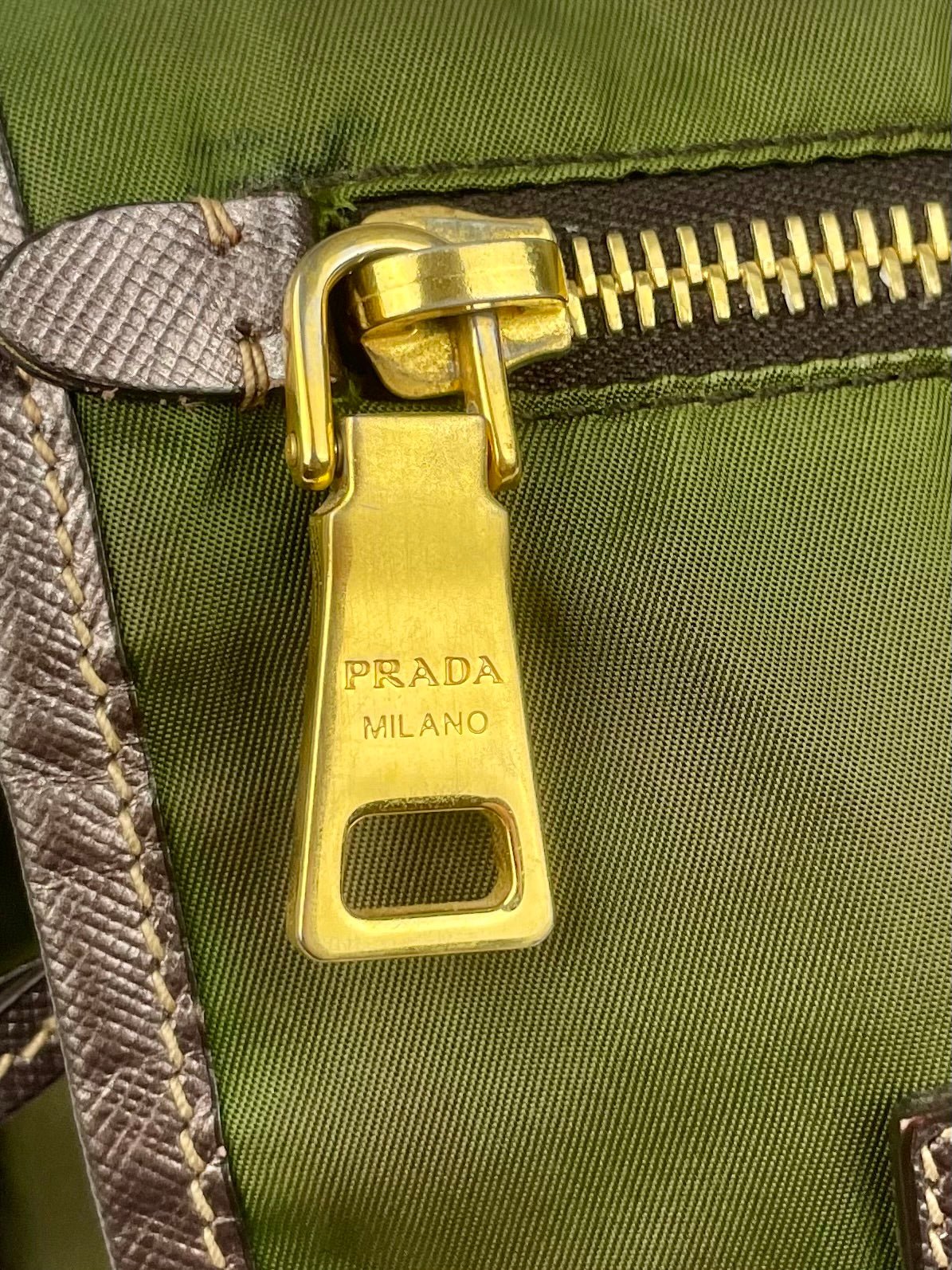 The Vintage Bag Prada Tessuto Messenger