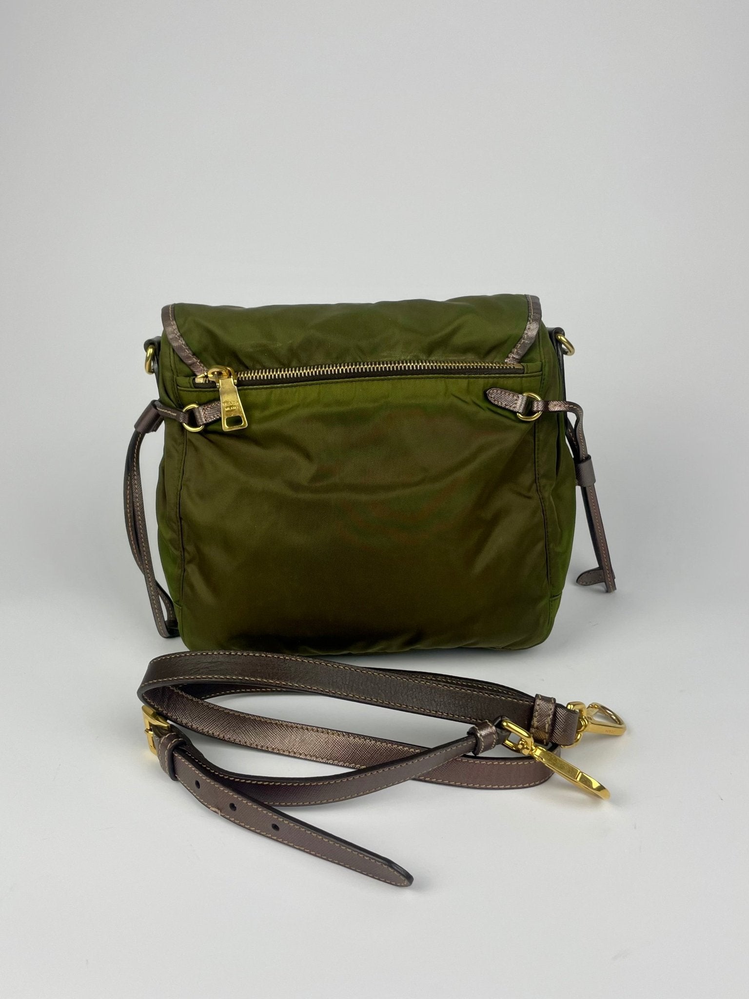 The Vintage Bag Prada Tessuto Messenger