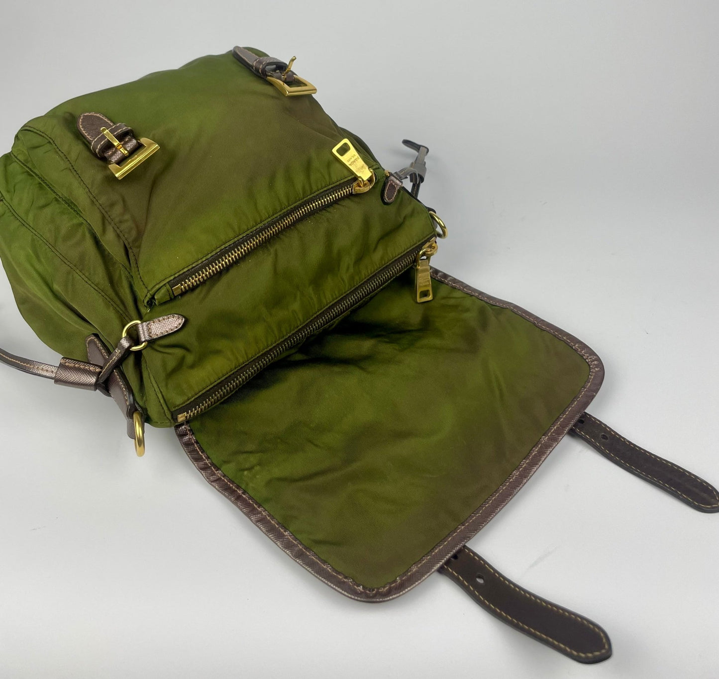The Vintage Bag Prada Tessuto Messenger
