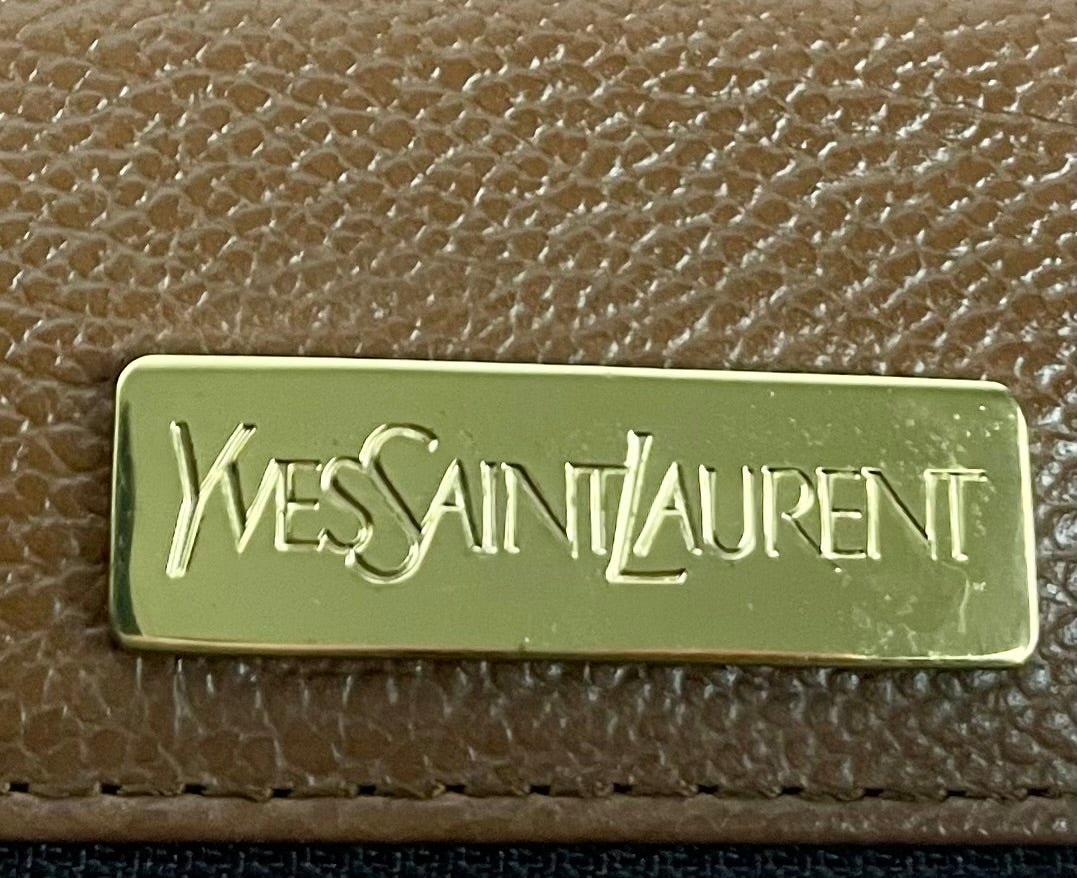 The Vintage Bag Yves Saint - Laurent clutch